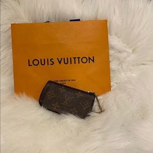 ❤️Louis Vuitton Key Pouch and bag